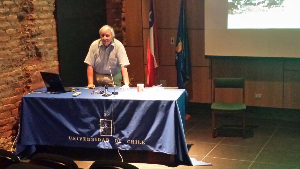 Profesores dictaron charlas sobre diversas temáticas. En la imagen el Profesor Manuel Rodríguez.
