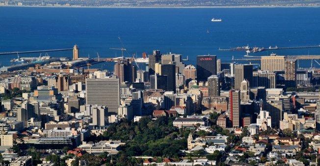 En el mes de marzo de 2018, la segunda ciudad más poblada de Sudáfrica, estuvo al borde de quedar sin una gota de agua.