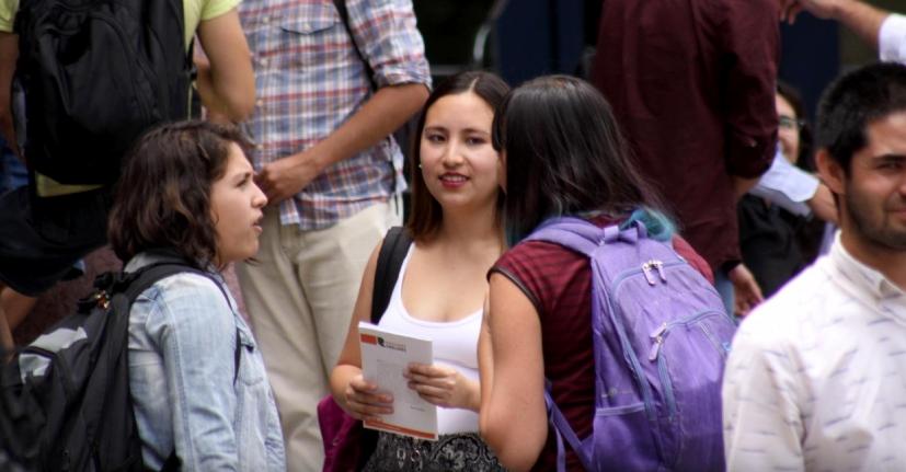 U. de Chile da la bienvenida a su generación 2024 con programa que facilita la transición e inserción a la vida universitaria