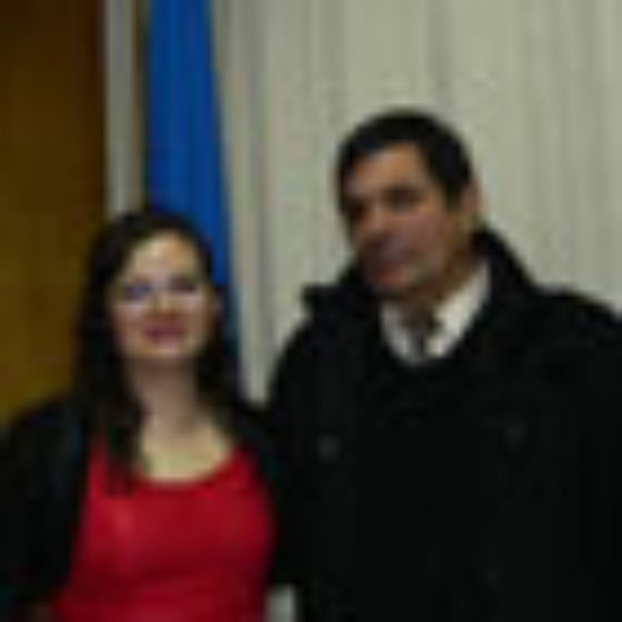 Carol Ugarte junto a su prof. guía sr. Roberto Garfia