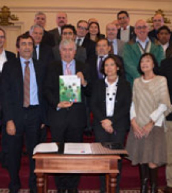 Gobierno y actores sectoriales presentan Política Forestal 2015-2035