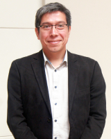 El académico Andrés Plaza