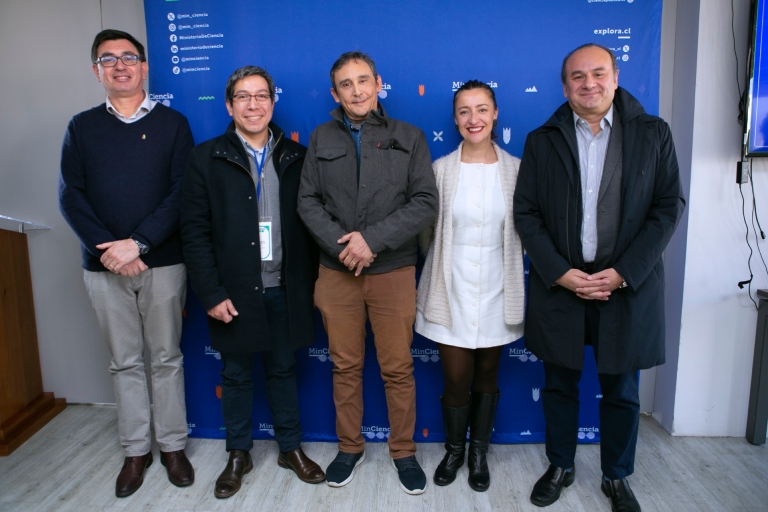 El evento participó el decano Horacio Bown; el director de la Escuela de Pregrado, Andrés Plaza y el académico e investigador responsable, Miguel Castillo; la subsecretaria de Ciencia, Carolina Gainza y el vicerrector de Investigación y Desarrollo de la U. de Chile, Christian González-Billault