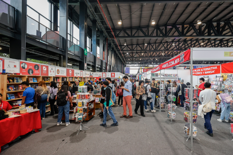 La U. de Chile fue la invitada de honor en una nueva versión de FILUNI en Ciudad de México.
