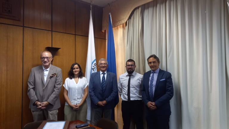 La comisión evaluadora estuvo conformada (de izq. a der.) por el Prof. Juan Caldentey; la Prof. Anahí Ocampo; el Profesor guía, René Carmona y el Prof. Miguel Castillo.