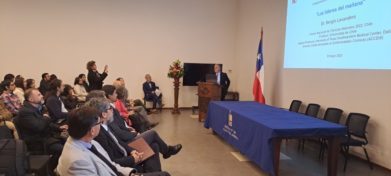 El Premio Nacional de Ciencias Naturales (2022), Prof. Sergio Lavandero, dictó la Charla Magistral titulada "Desafíos para el futuro de la Ciencia e Innovación en Chile".